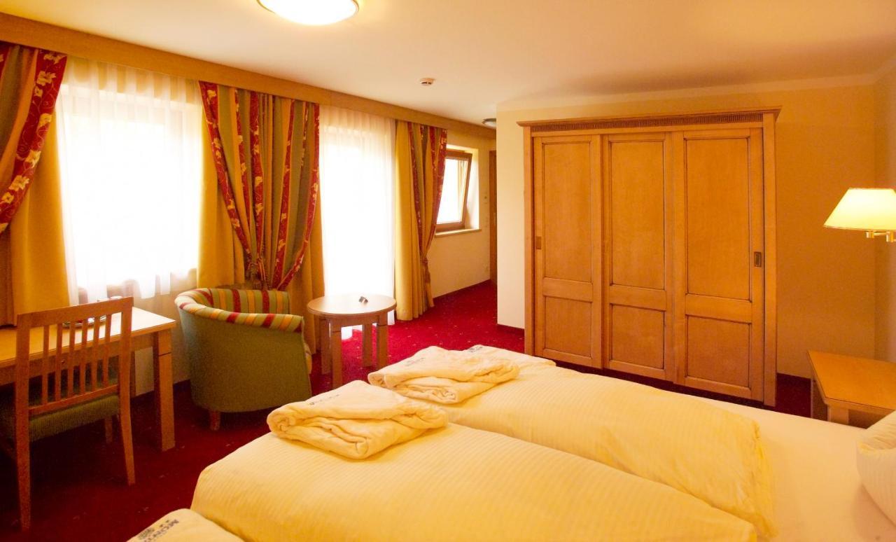 Hotel Montana Sankt Anton am Arlberg Extérieur photo